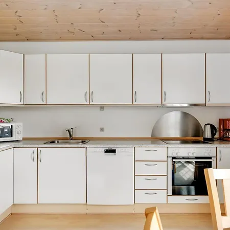 Askatla - 50m To The Fjord By Interhome *